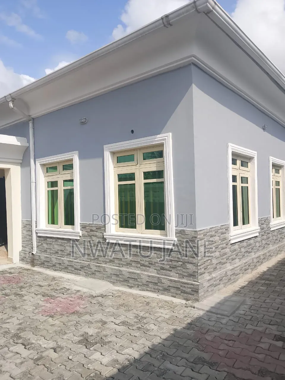 3bdrm Bungalow in Inside An Estate In for rent