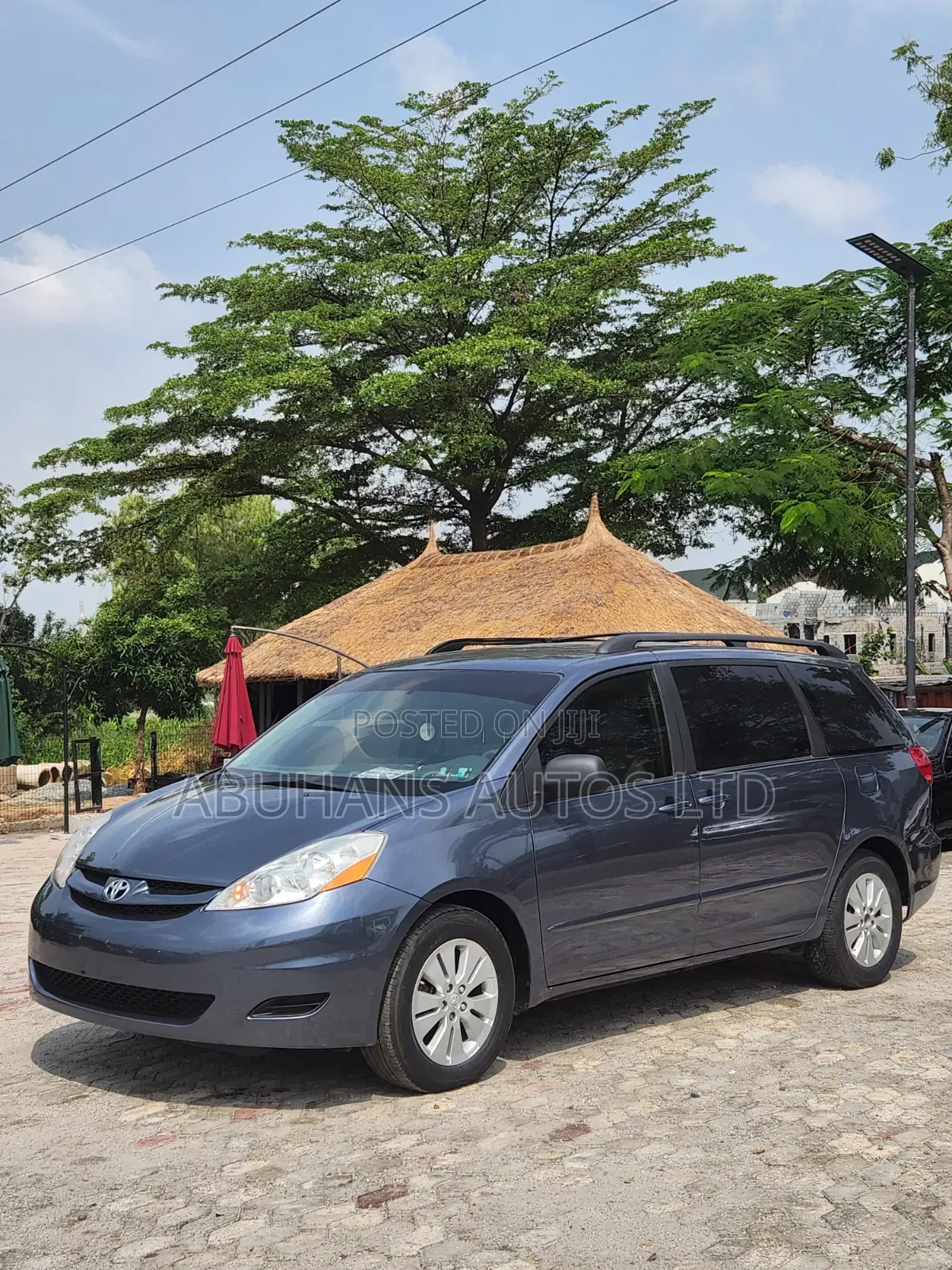 Toyota Sienna 2009 Blue