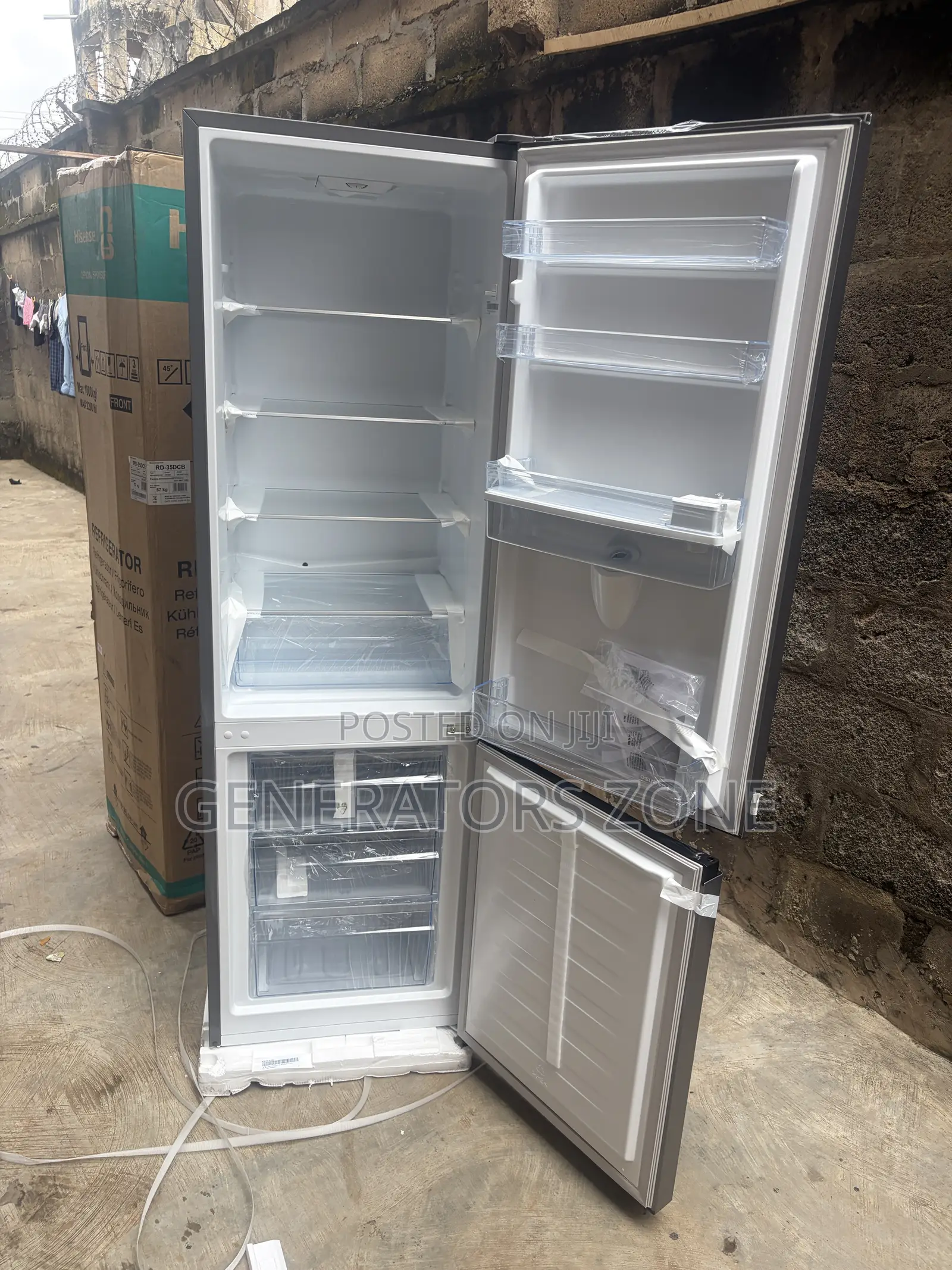 Hisense 264L Bottom Freezer Refrigerator With Mechanical Temperature C