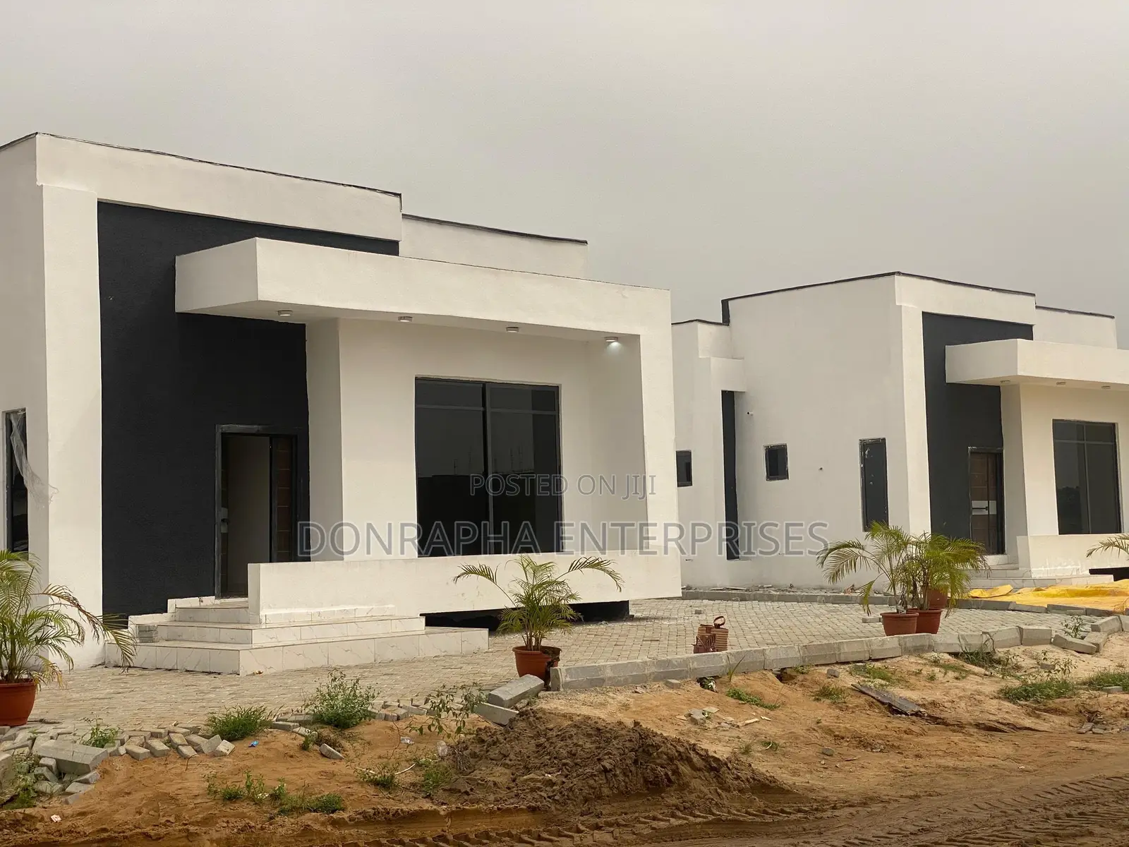 4bdrm Bungalow in Ayhomes, Igando-Oloja for sale