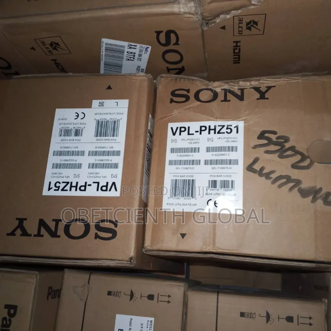 Sony Pro VPL-PHZ51 5300Lumens Professional 3LCD Laser Projector