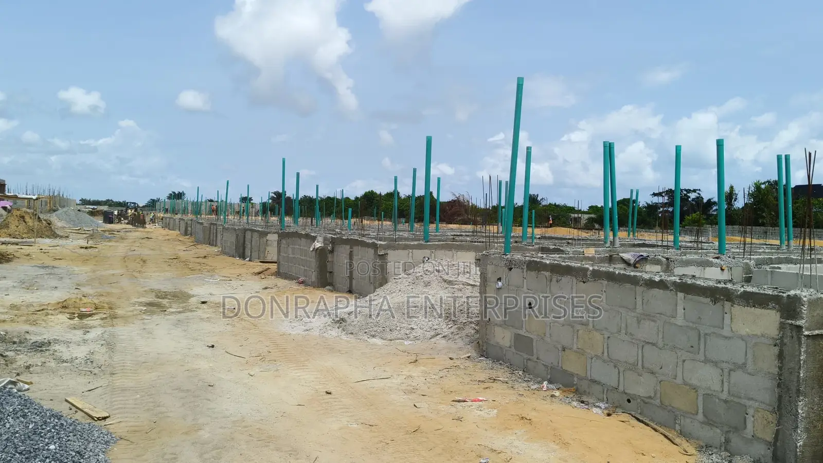 4bdrm Bungalow in Ayhomes, Igando-Oloja for sale