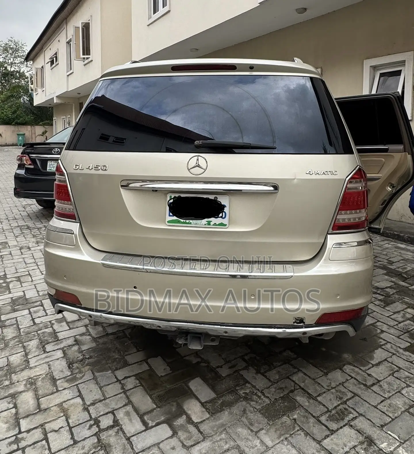 Mercedes-Benz GL-Class GL 450 2012 Gold