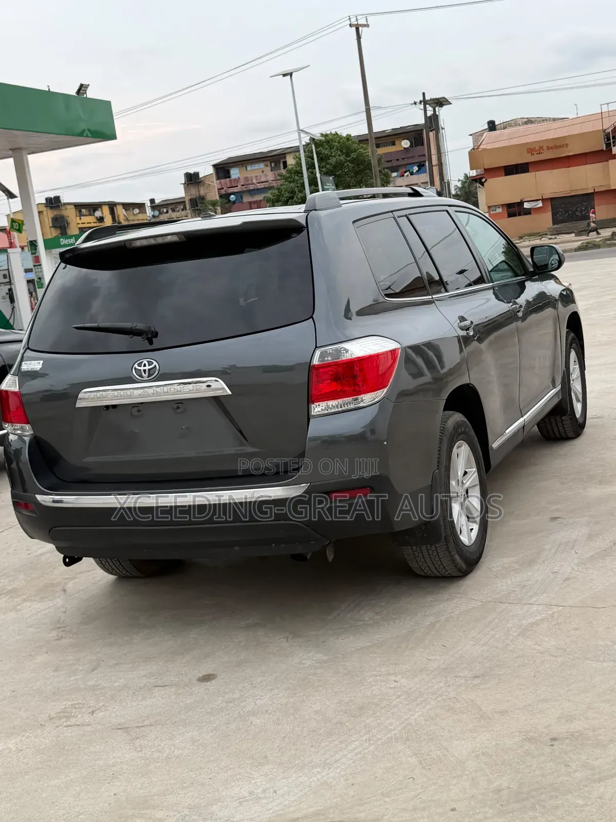 Toyota Highlander SE 2012 Gray