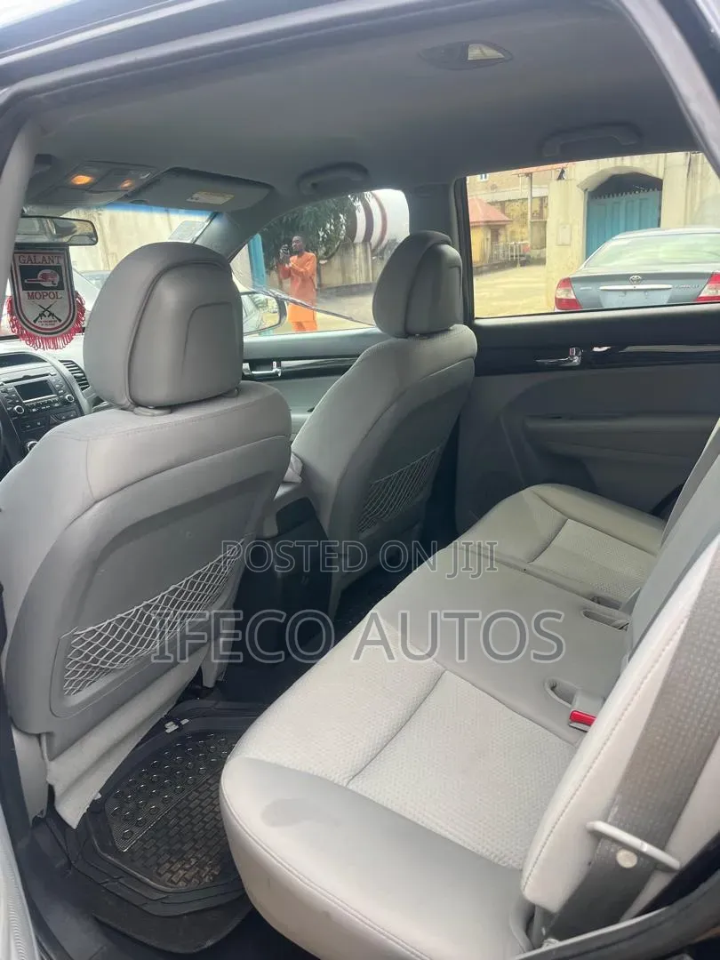 Kia Sorento 2013 Black