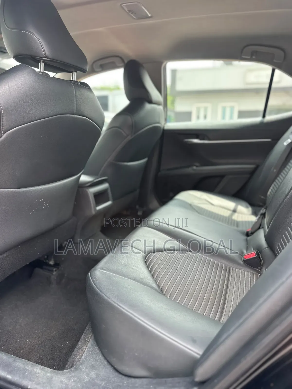 Toyota Camry SE (2.5L 4cyl 8A) 2019 Black