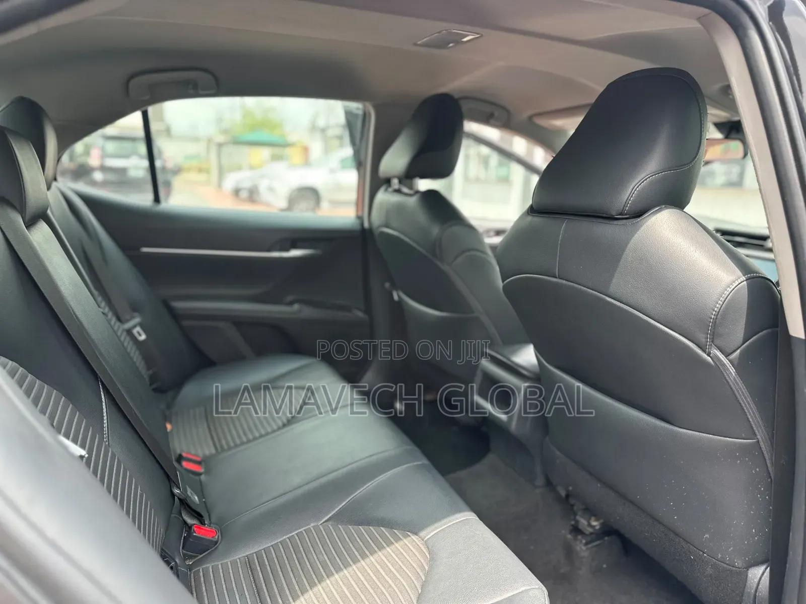Toyota Camry SE (2.5L 4cyl 8A) 2019 Black