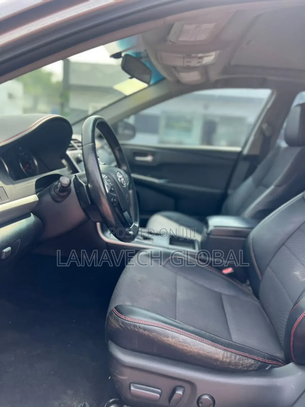 Toyota Camry SE w/Special Edition Pkg (2.5L 4cyl 6A) 2016 Gray