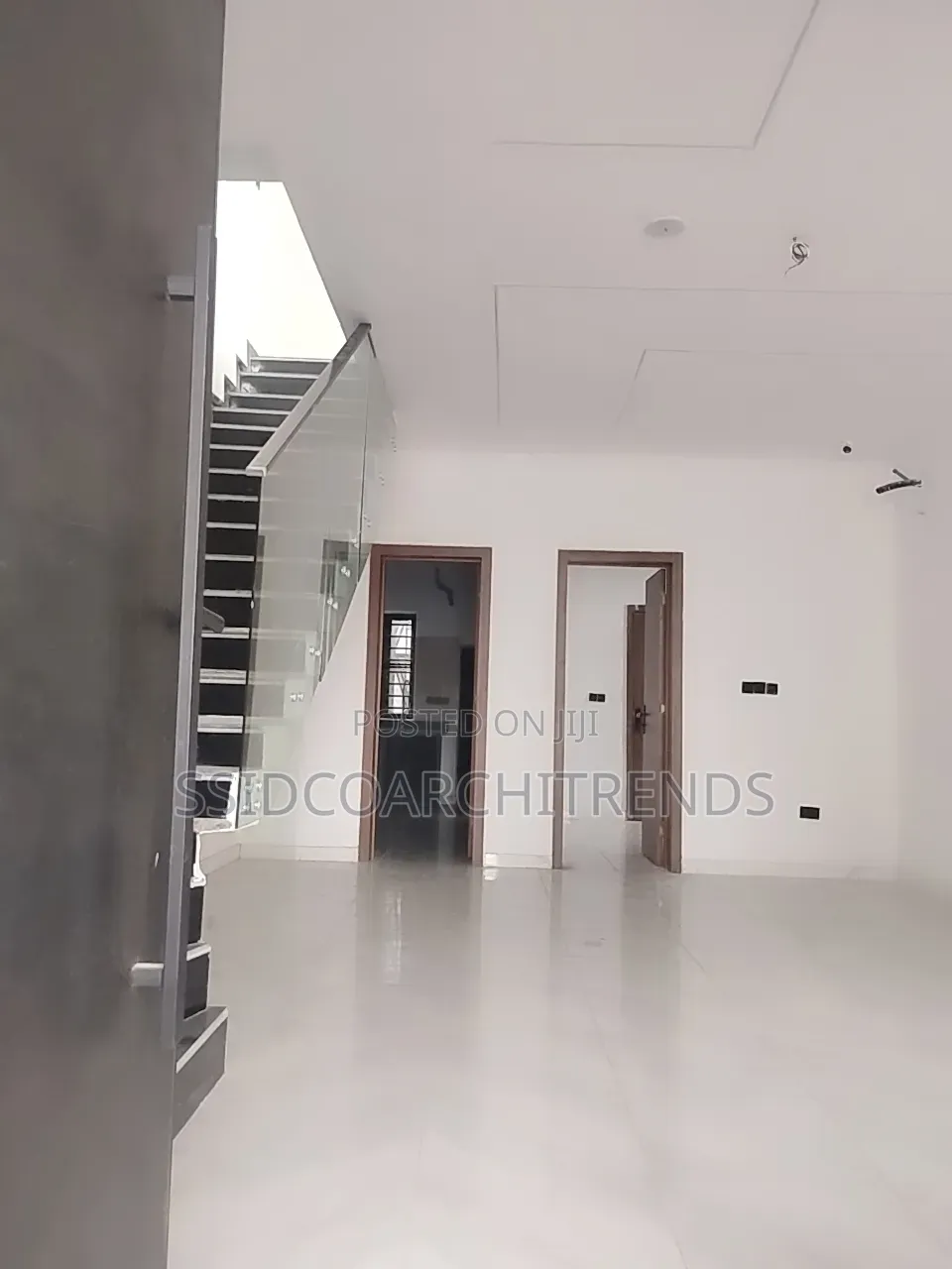 4bdrm Duplex in Call To Access for sale