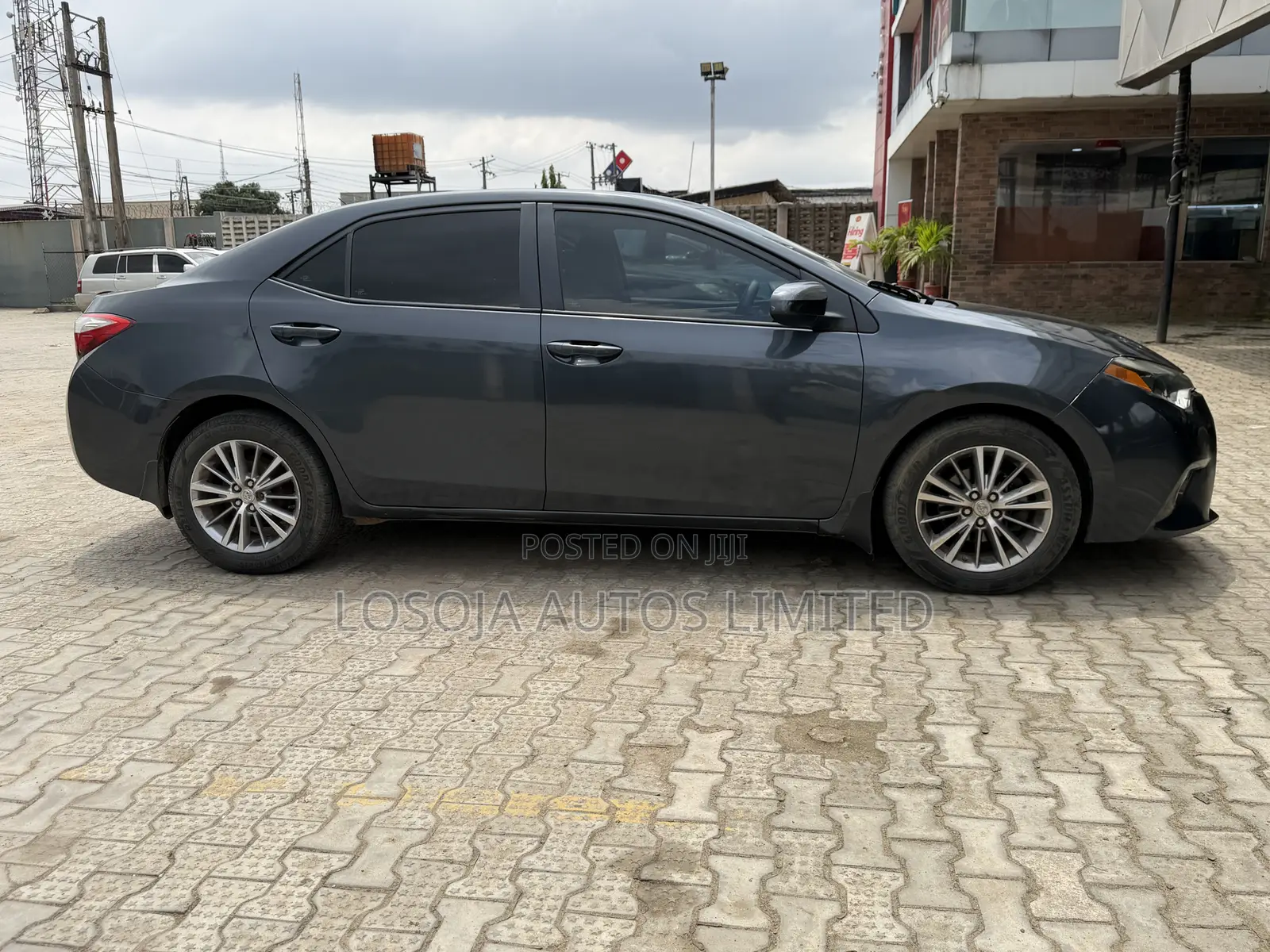 Toyota Corolla LE Eco 4dr Sedan (1.8L 4cyl CVT) 2015 Gray