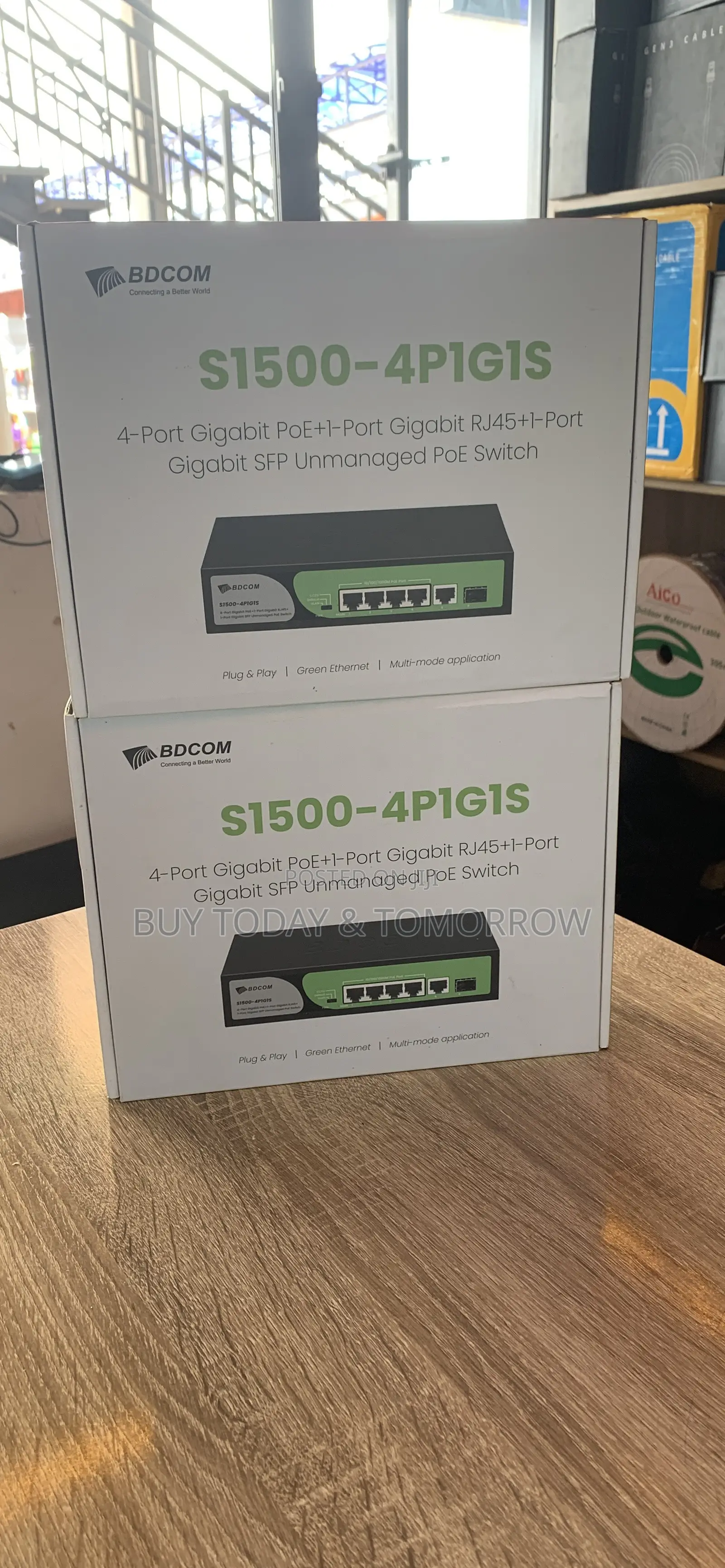 BDCOM 4 Port Gigabit poE +1 Port Gigabit RJ45