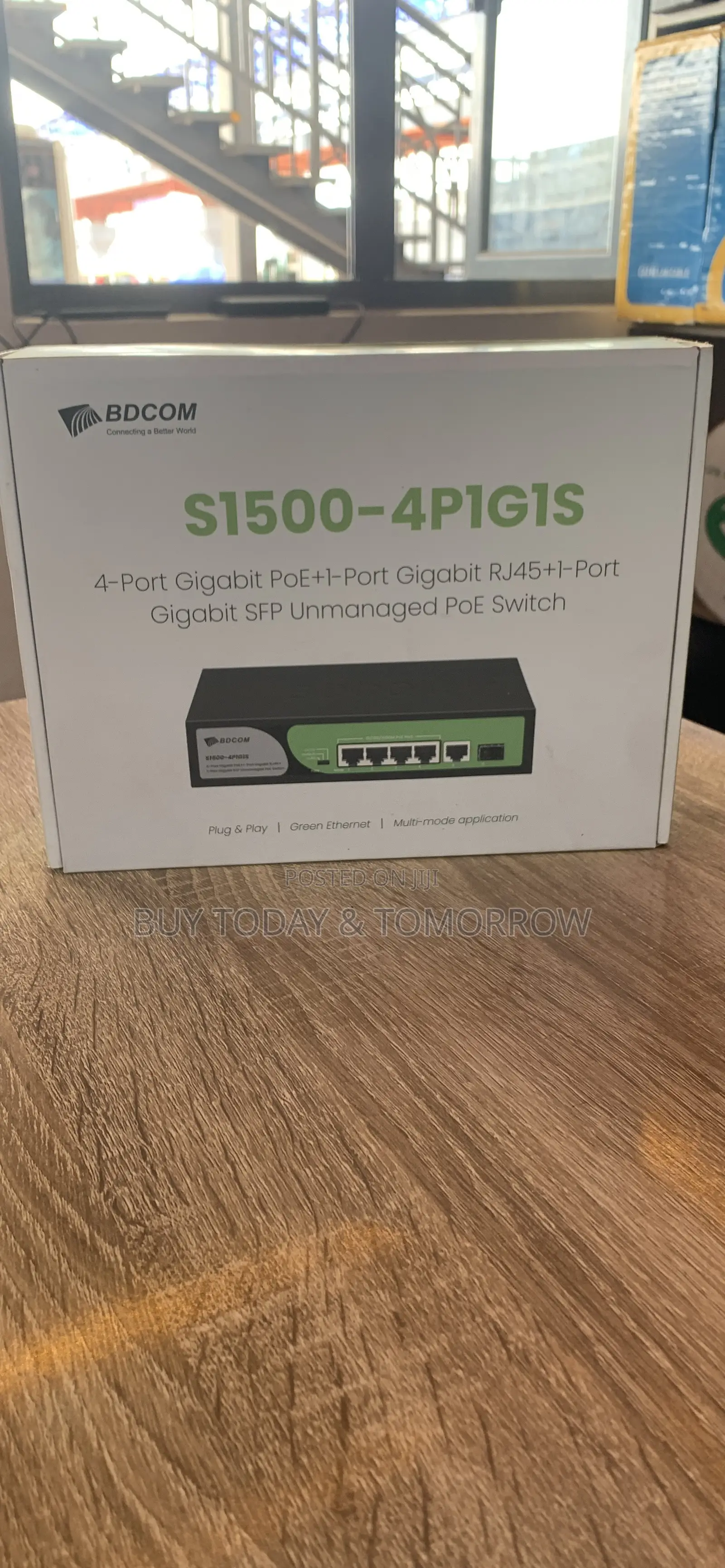 BDCOM 4 Port Gigabit poE +1 Port Gigabit RJ45