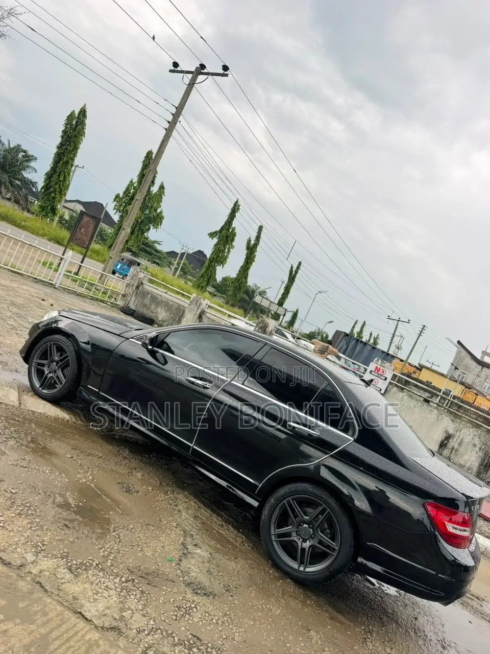 Mercedes-Benz C300 2010 Black