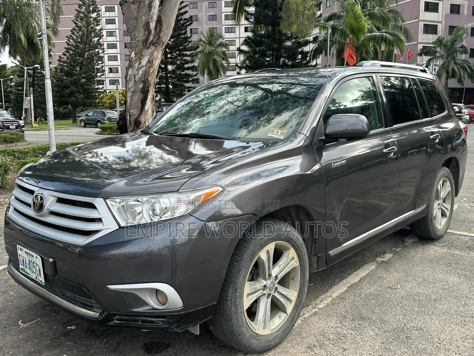 Toyota Highlander Limited 3.5l 4WD 2013 Gray