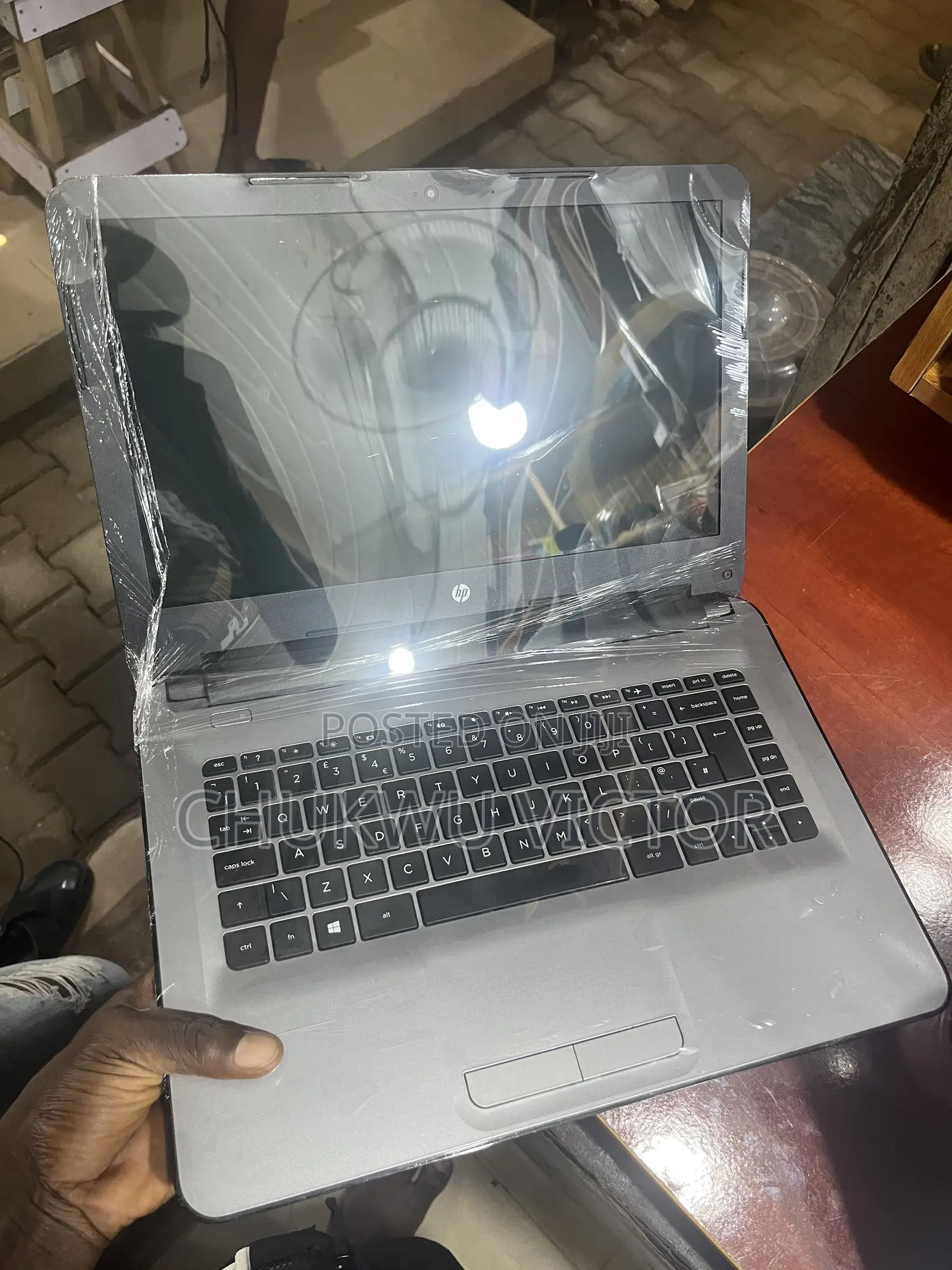 Laptop HP 14-dq1025cl 4GB AMD HDD 500GB