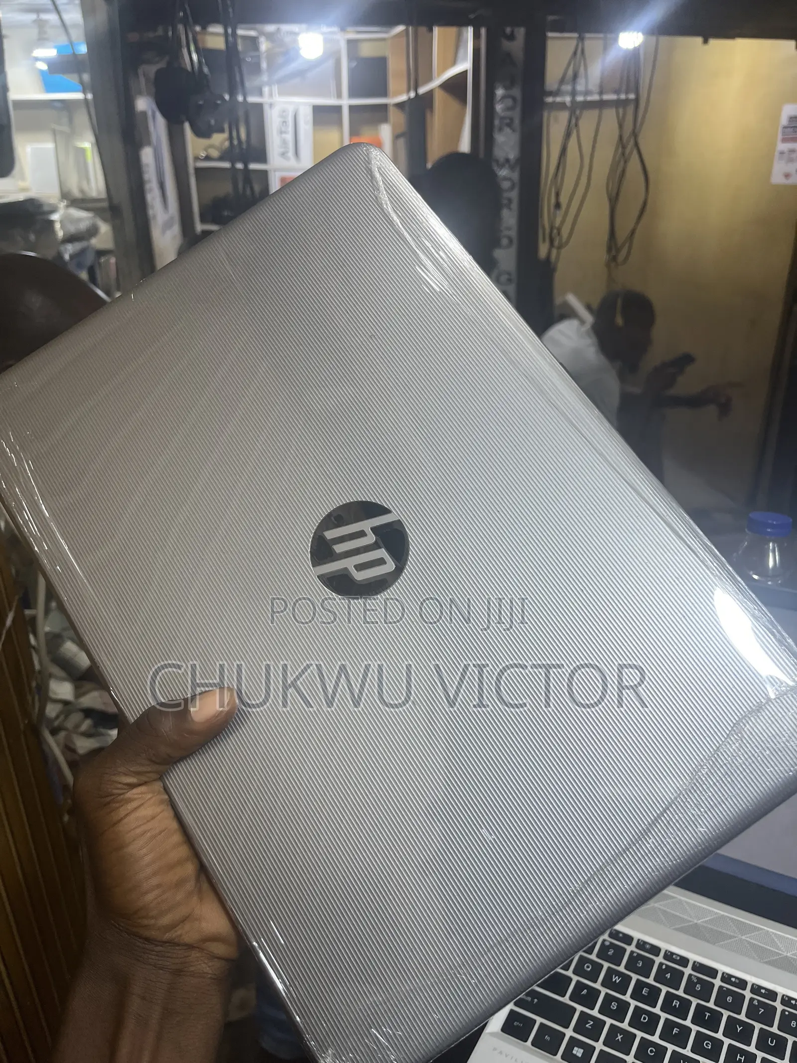 Laptop HP 14-dq1025cl 4GB AMD HDD 500GB