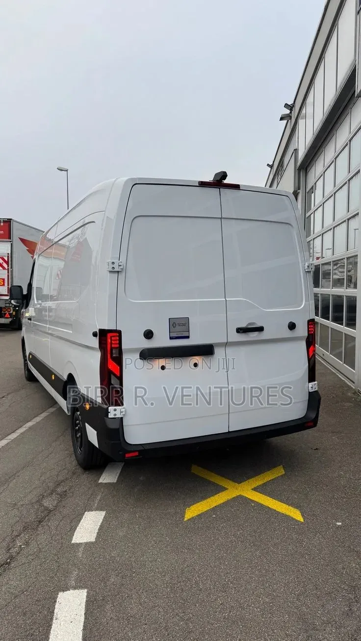 20-Ton Truck for Warehouse Transfers