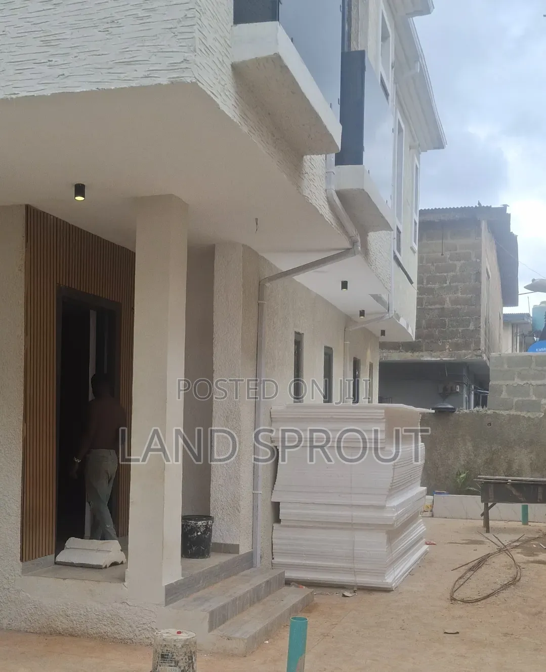 Furnished 4bdrm Apartment in Oke-Ira / Ogba for sale