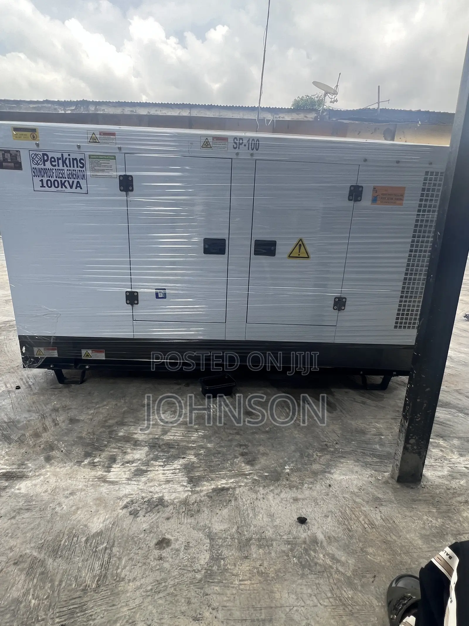 100kva Brand New UKPerkins Soundproof Diesel Generator 100% Copper 
