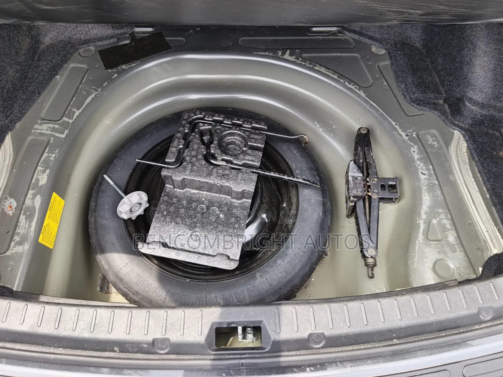 Toyota Corolla S 4dr Sedan (1.8L 4cyl 4A) 2013 Gray