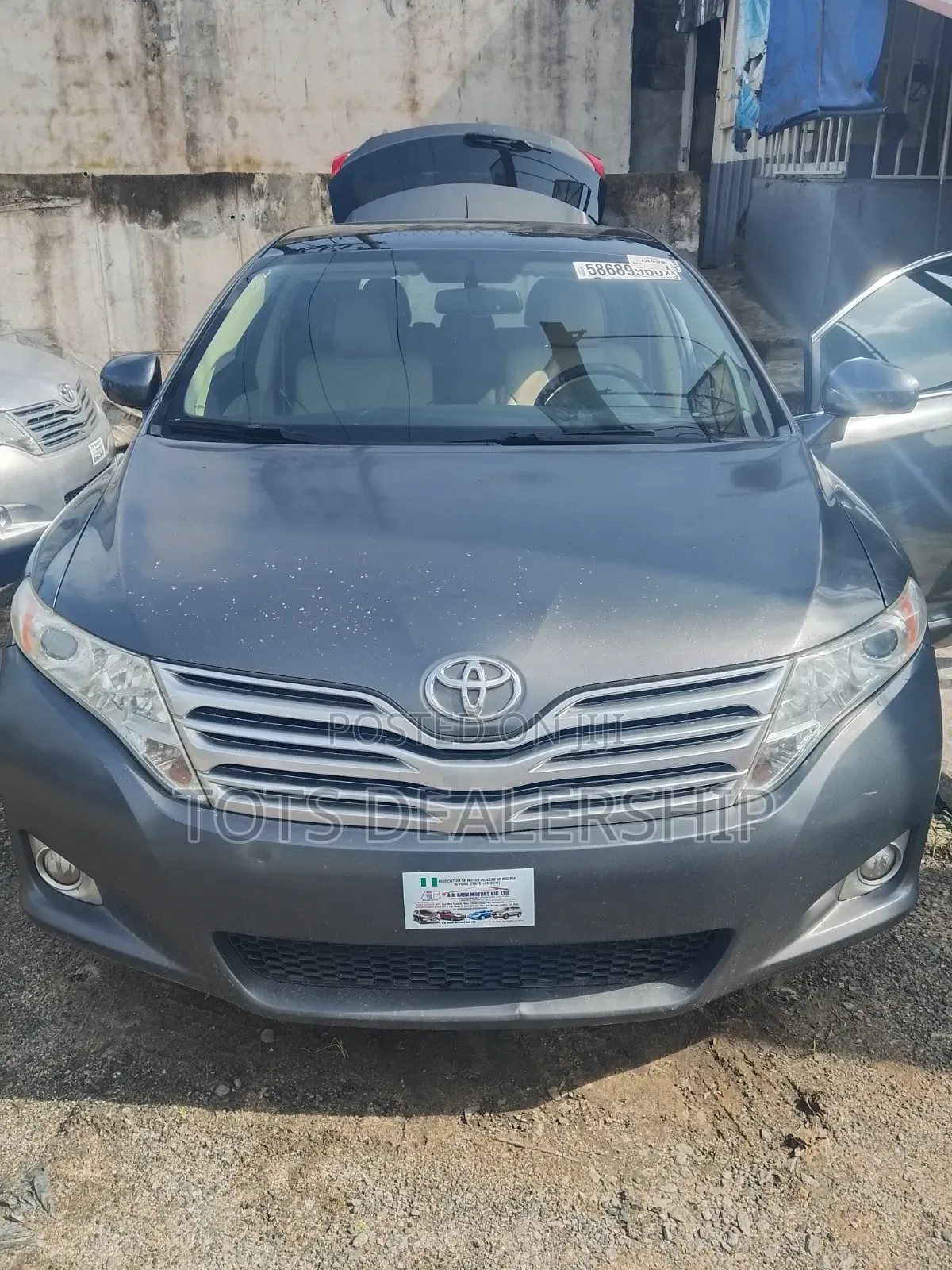 Toyota Venza XLE 2010 Gray