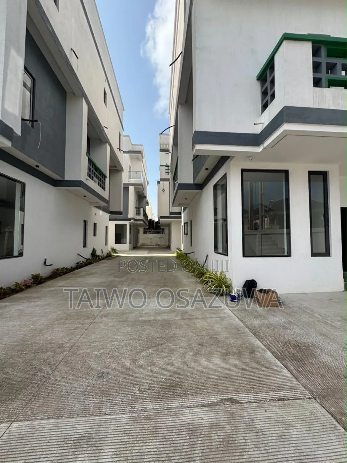 4bdrm Duplex in Lekki Phase 1 for sale