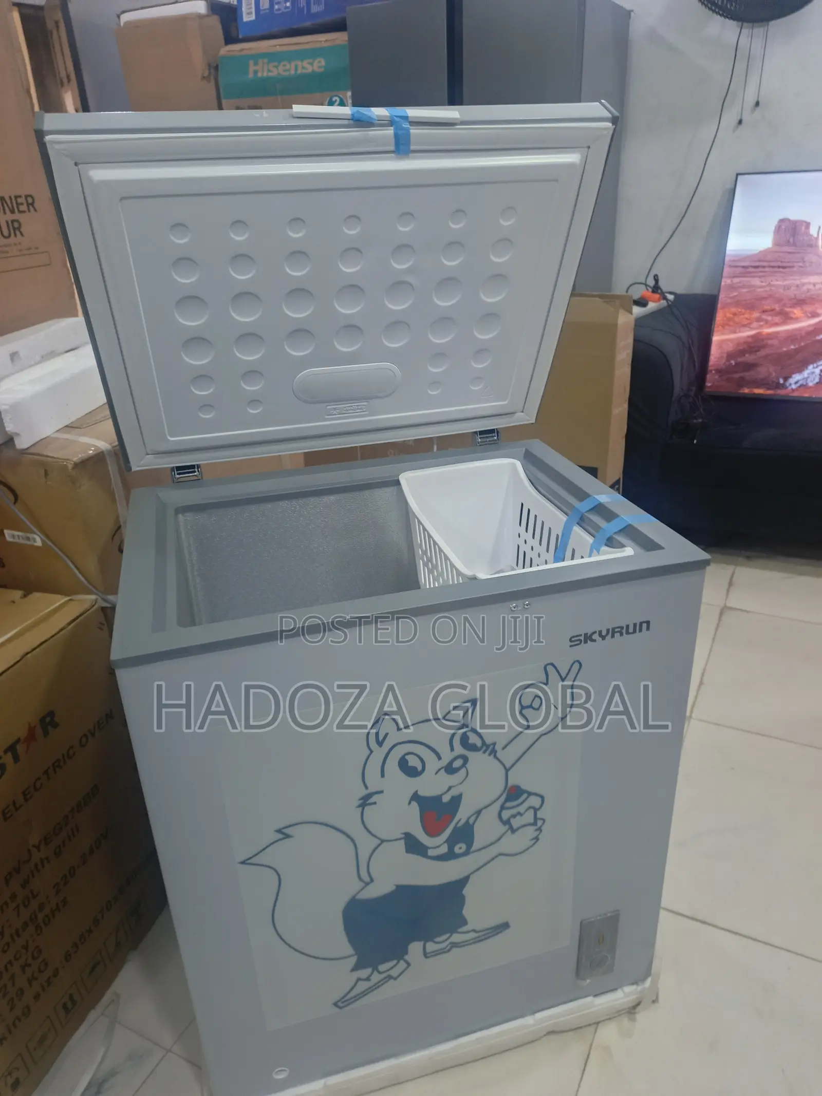 Skyrun BD-180AI 145-Liter Compact Family Chest Freezer