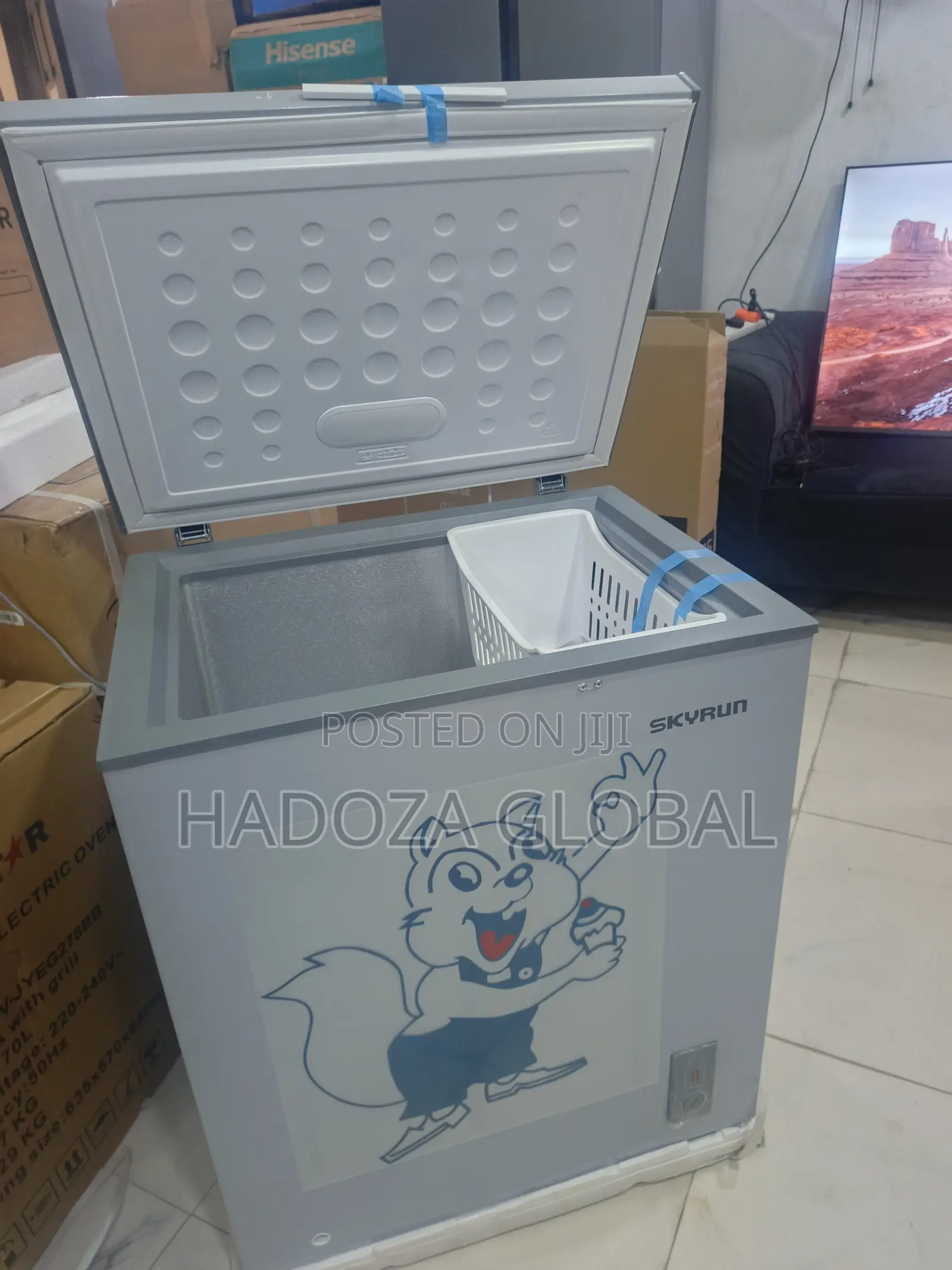 Skyrun BD-180AI 145-Liter Compact Family Chest Freezer