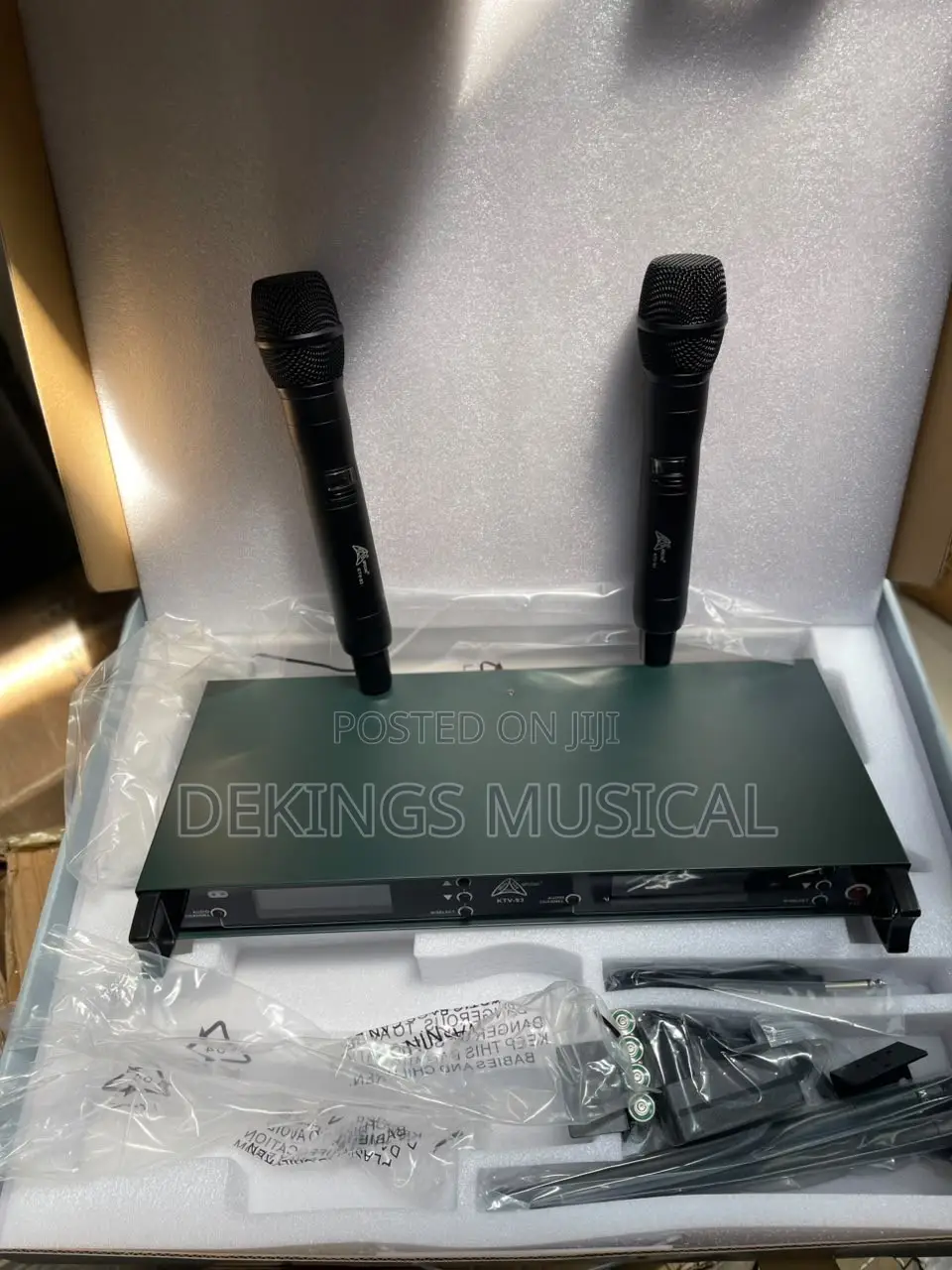 Special KTV 93 Wireless Microphone