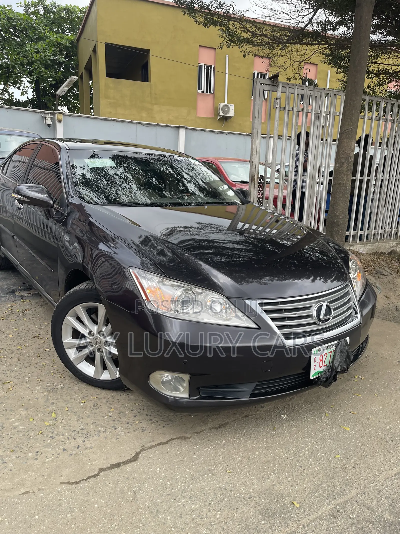 Lexus ES 350 2011 Brown