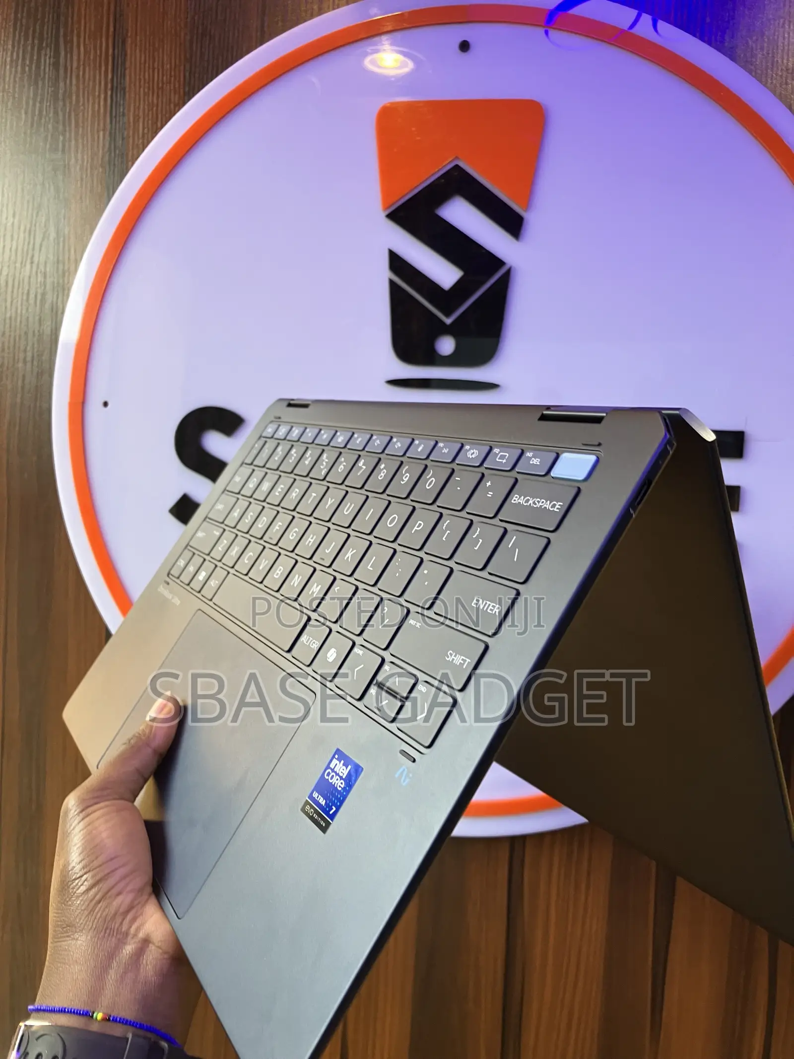 Laptop HP OmniBook Ultra Flip 14" 16GB Intel Core Ultra 7 SSD 1T