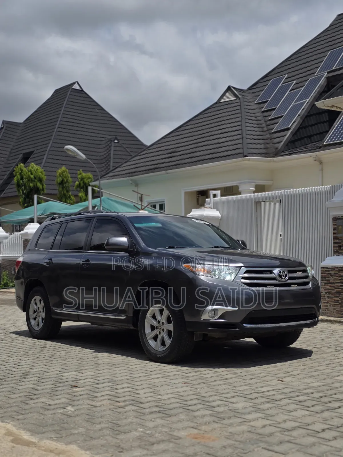 Toyota Highlander Limited 2012 Gray