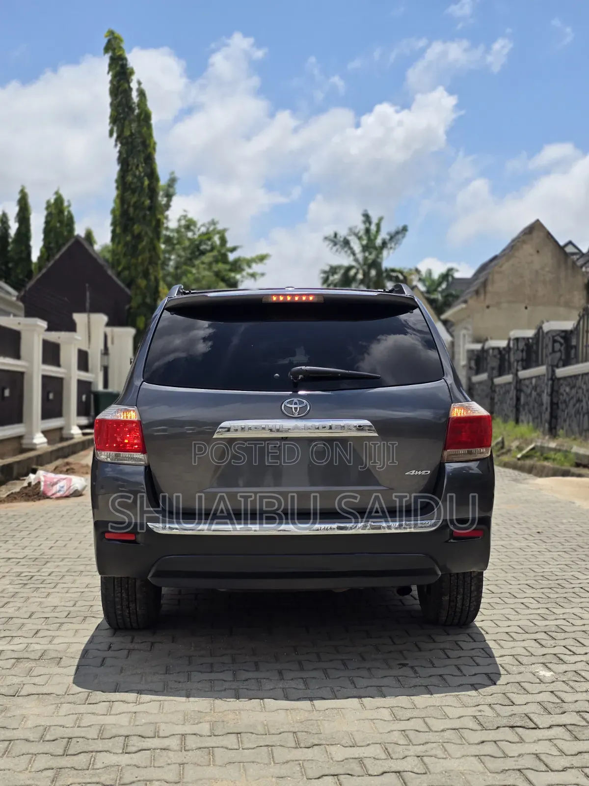 Toyota Highlander Limited 2012 Gray