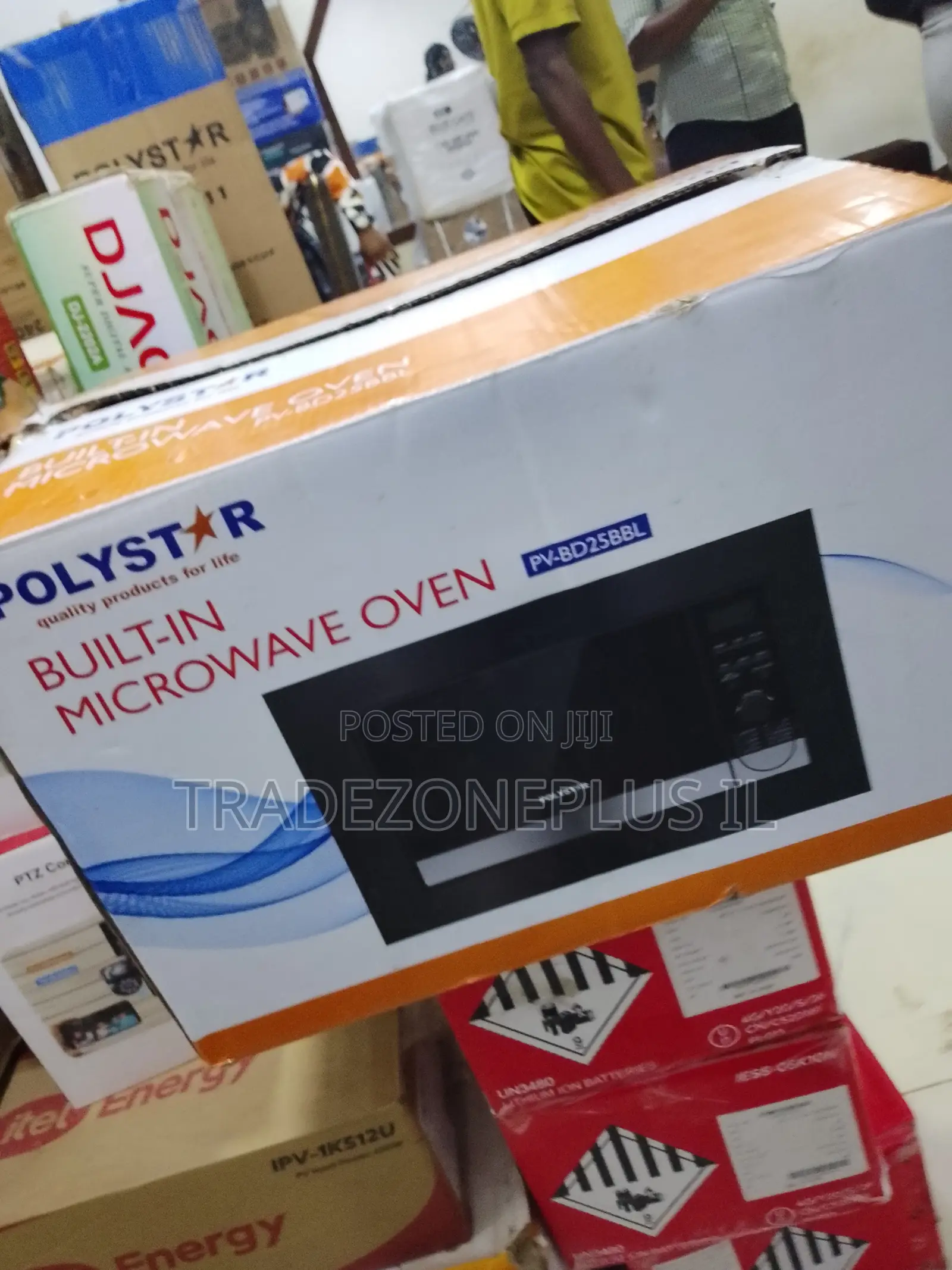 Polystar Black Microwave With Stainless Steel Interior