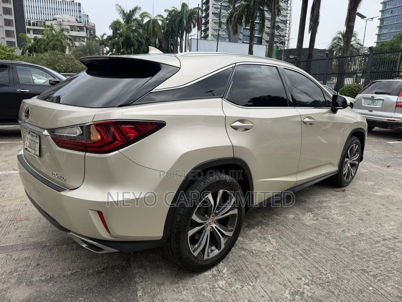 Lexus RX 350 AWD 2017 Gold