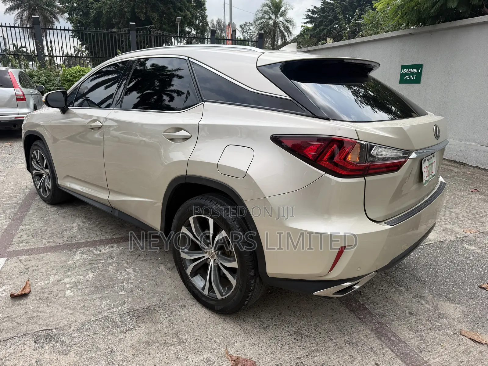 Lexus RX 350 AWD 2017 Gold