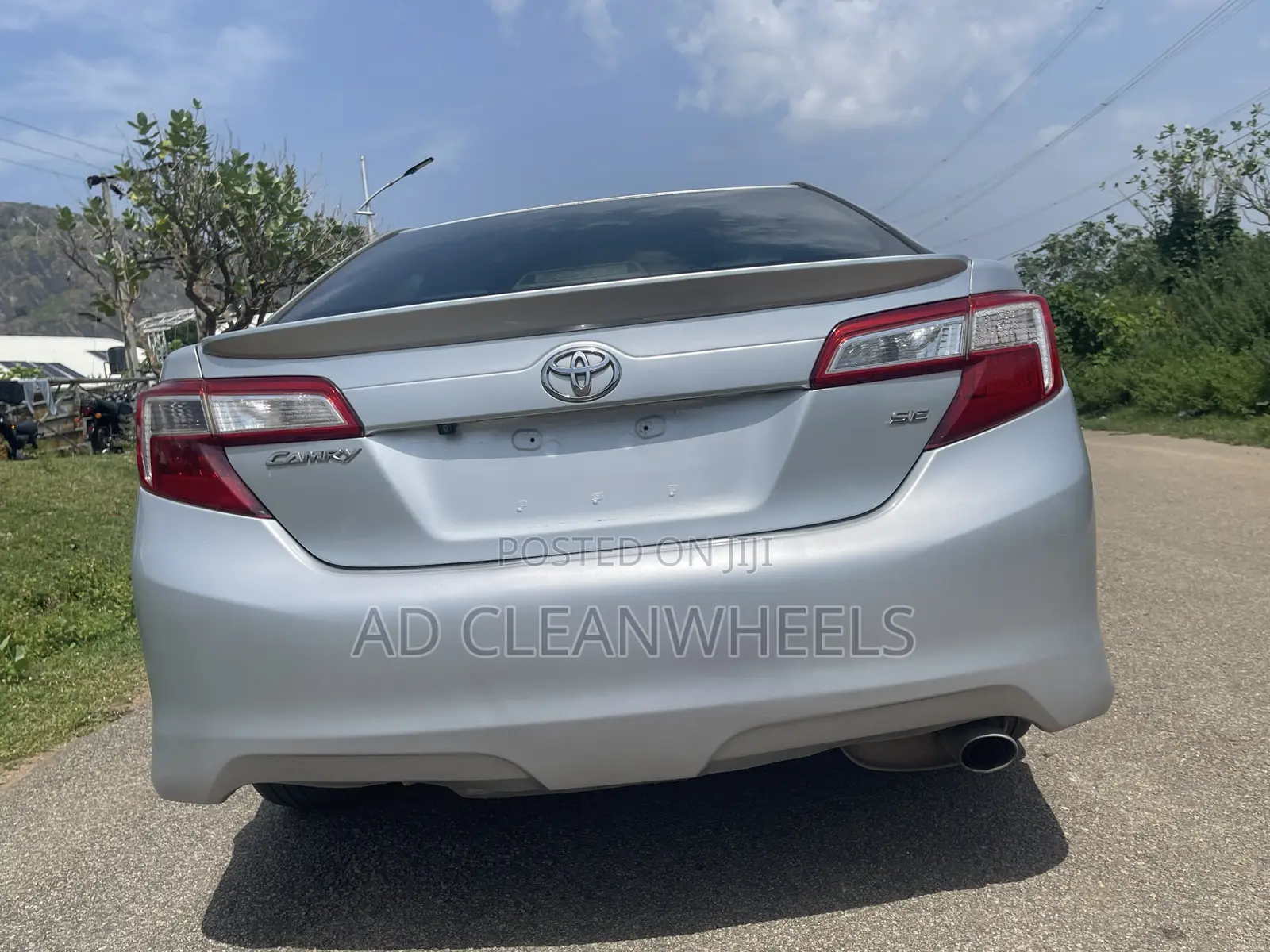 Toyota Camry SE 4dr Sedan (3.5L 6cyl 6A) 2014 Silver