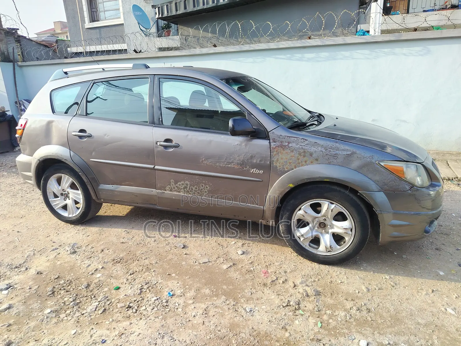 Pontiac Vibe 2005 Gray