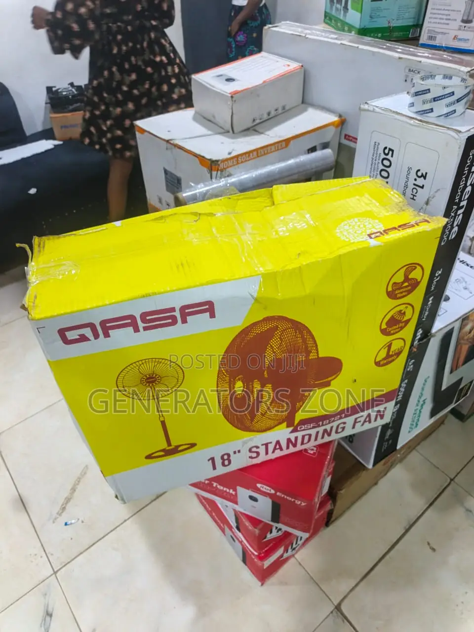QASA QSF-18721 Modern Standing Fan for Indoor Spaces