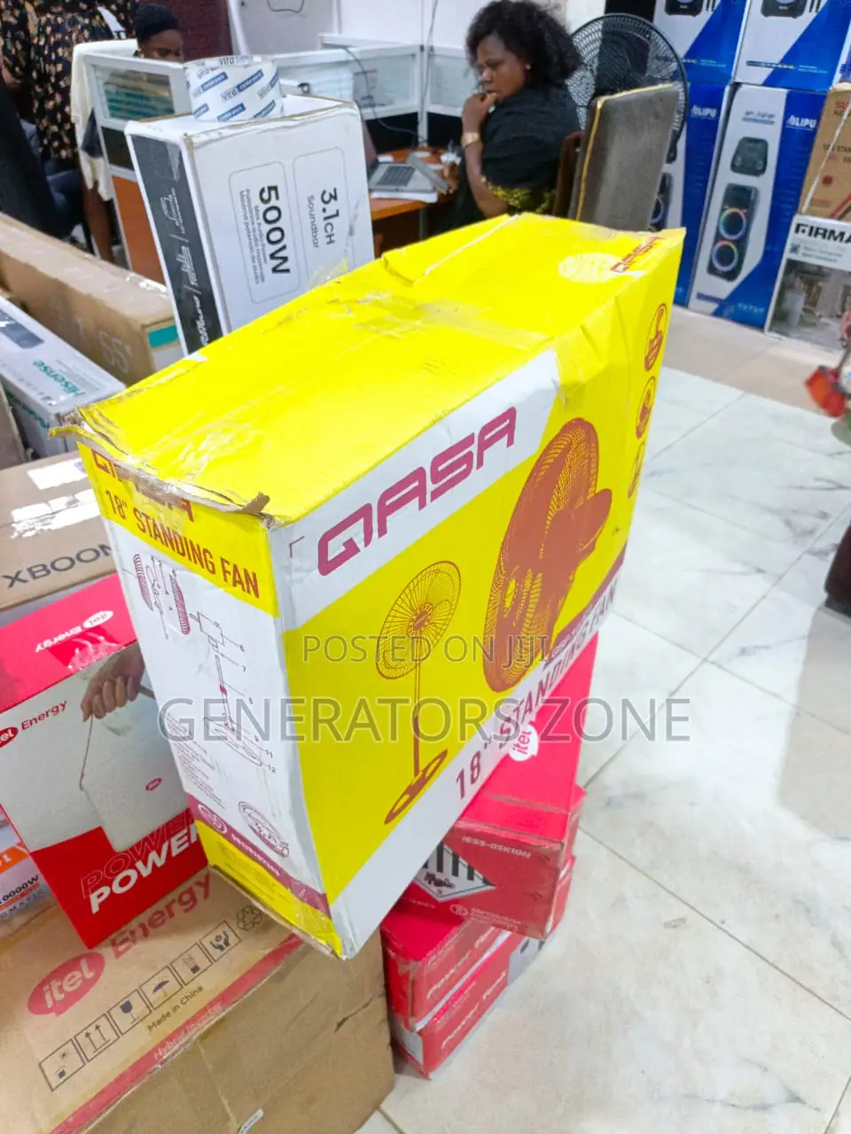 QASA QSF-18721 Modern Standing Fan for Indoor Spaces