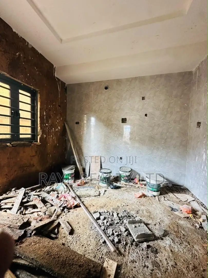 4bdrm Duplex in Magodo for sale