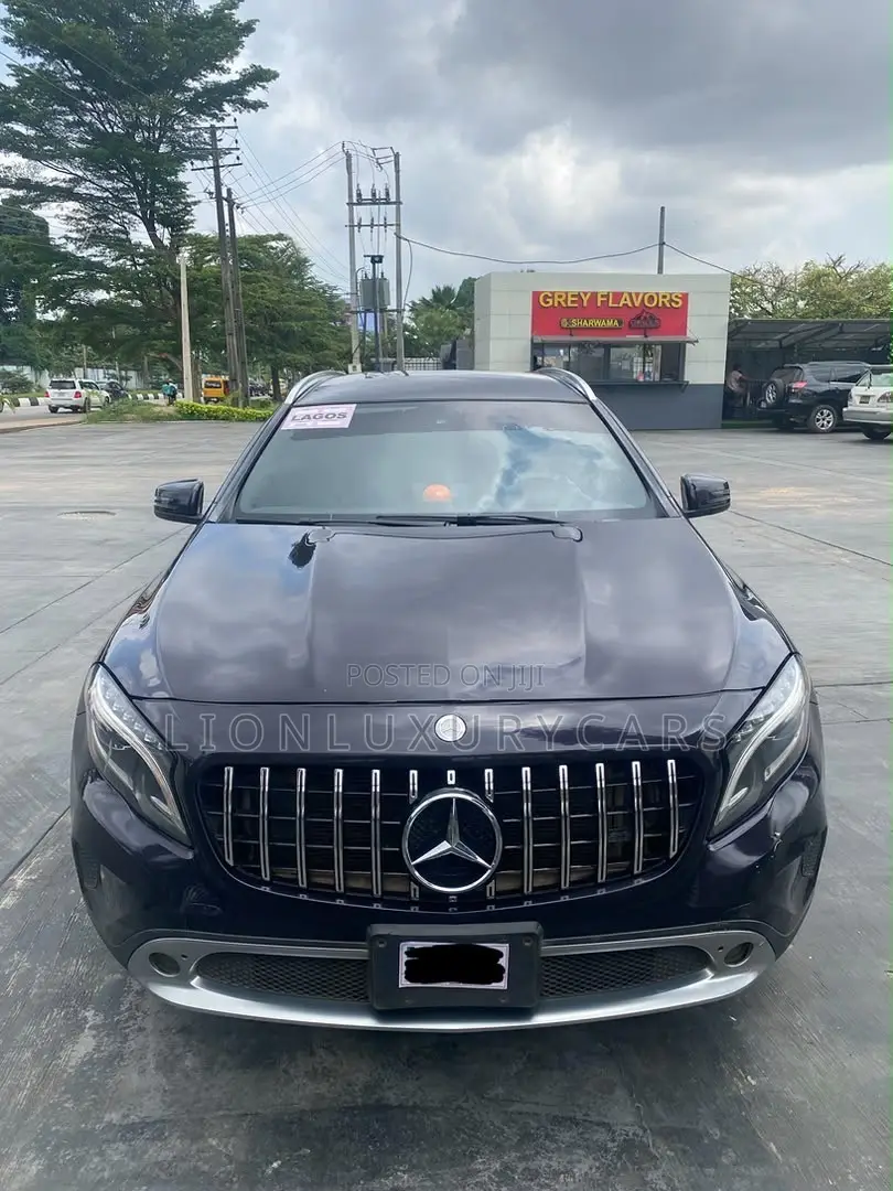 Mercedes-Benz GLA-Class 2017 Black