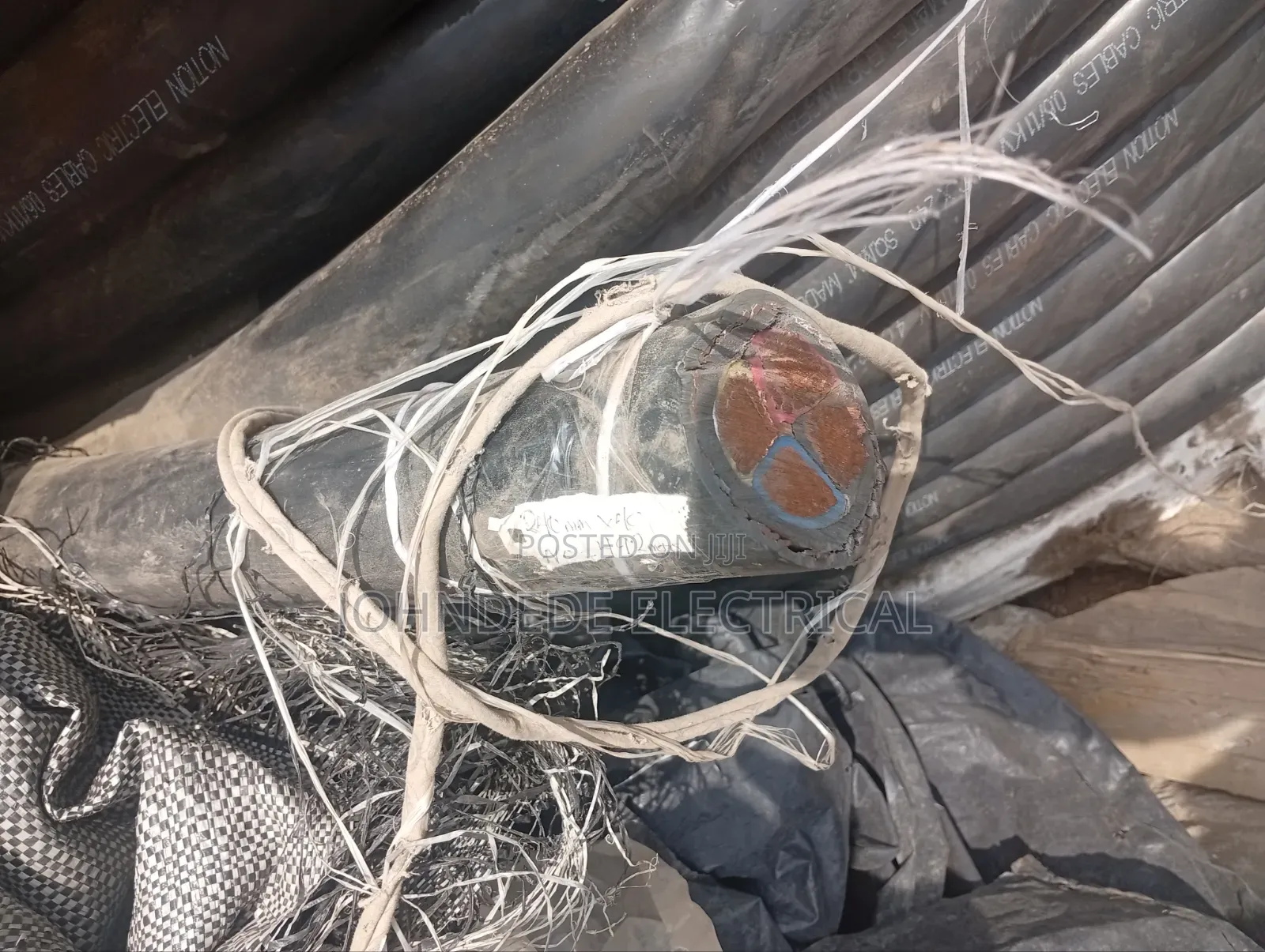 240mm 4core Armoured Cable