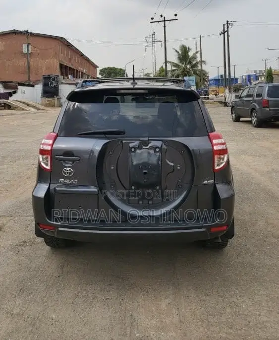 Toyota RAV4 2.5 4x4 2010 Brown