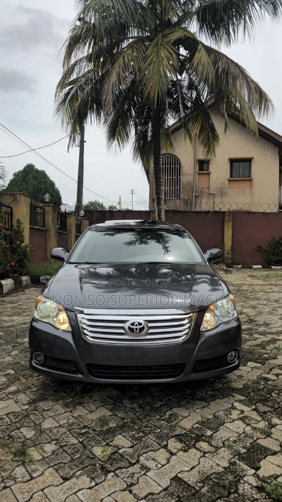 Toyota Avalon Limited 2010 Gray