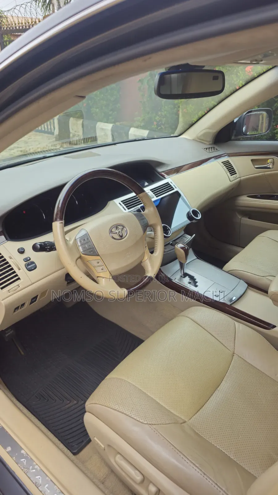 Toyota Avalon Limited 2010 Gray