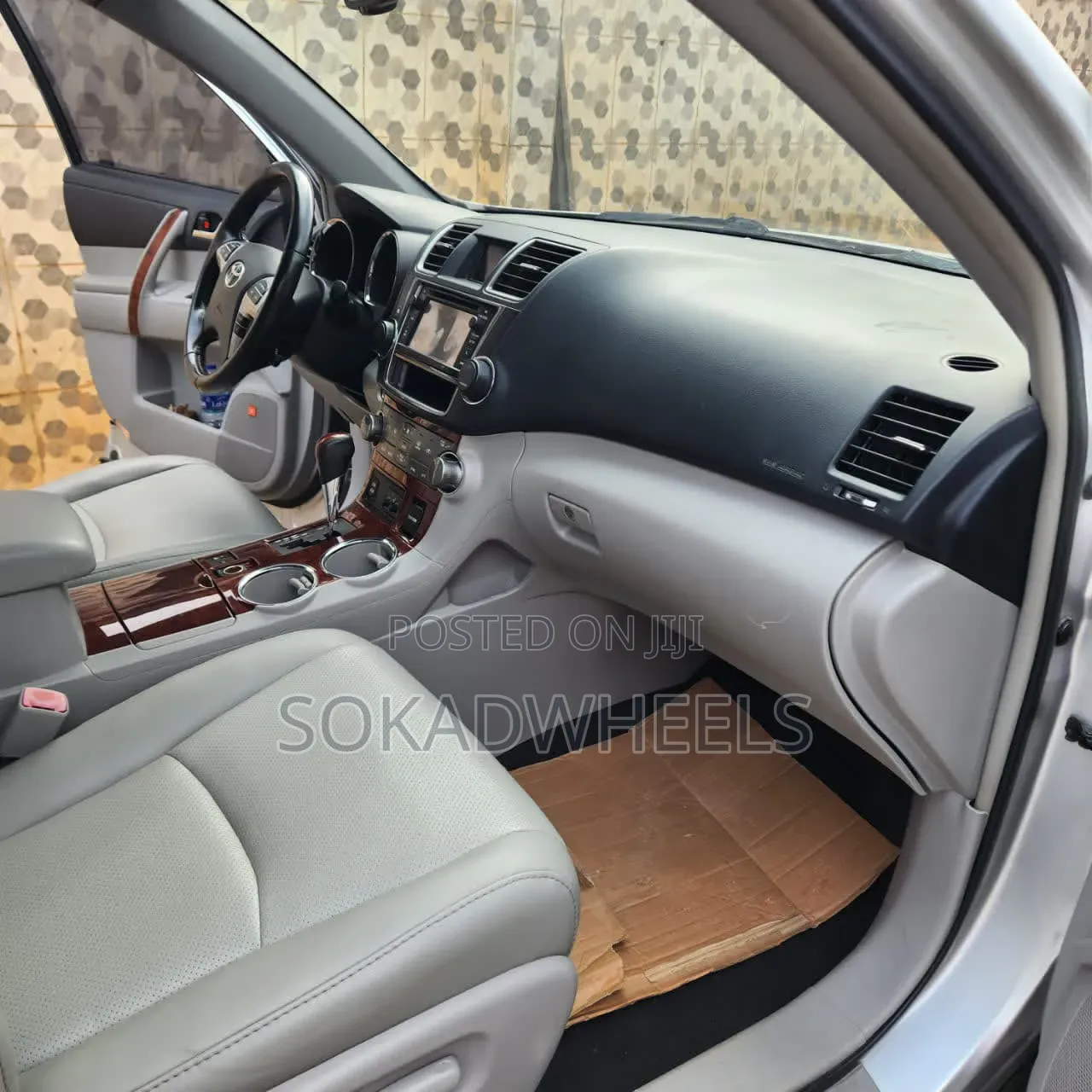 Toyota Highlander Limited 3.5l 4WD 2013 Silver