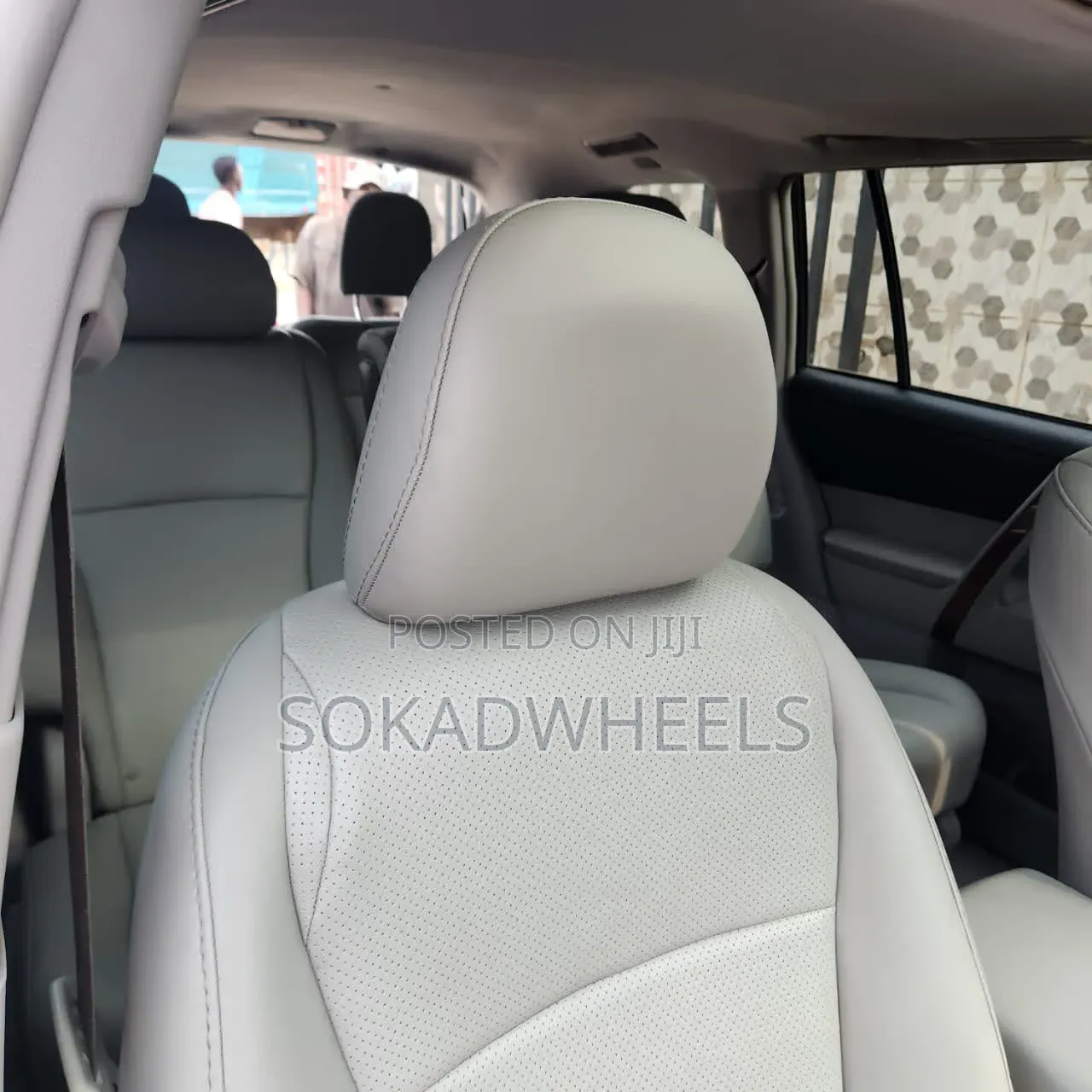 Toyota Highlander Limited 3.5l 4WD 2013 Silver