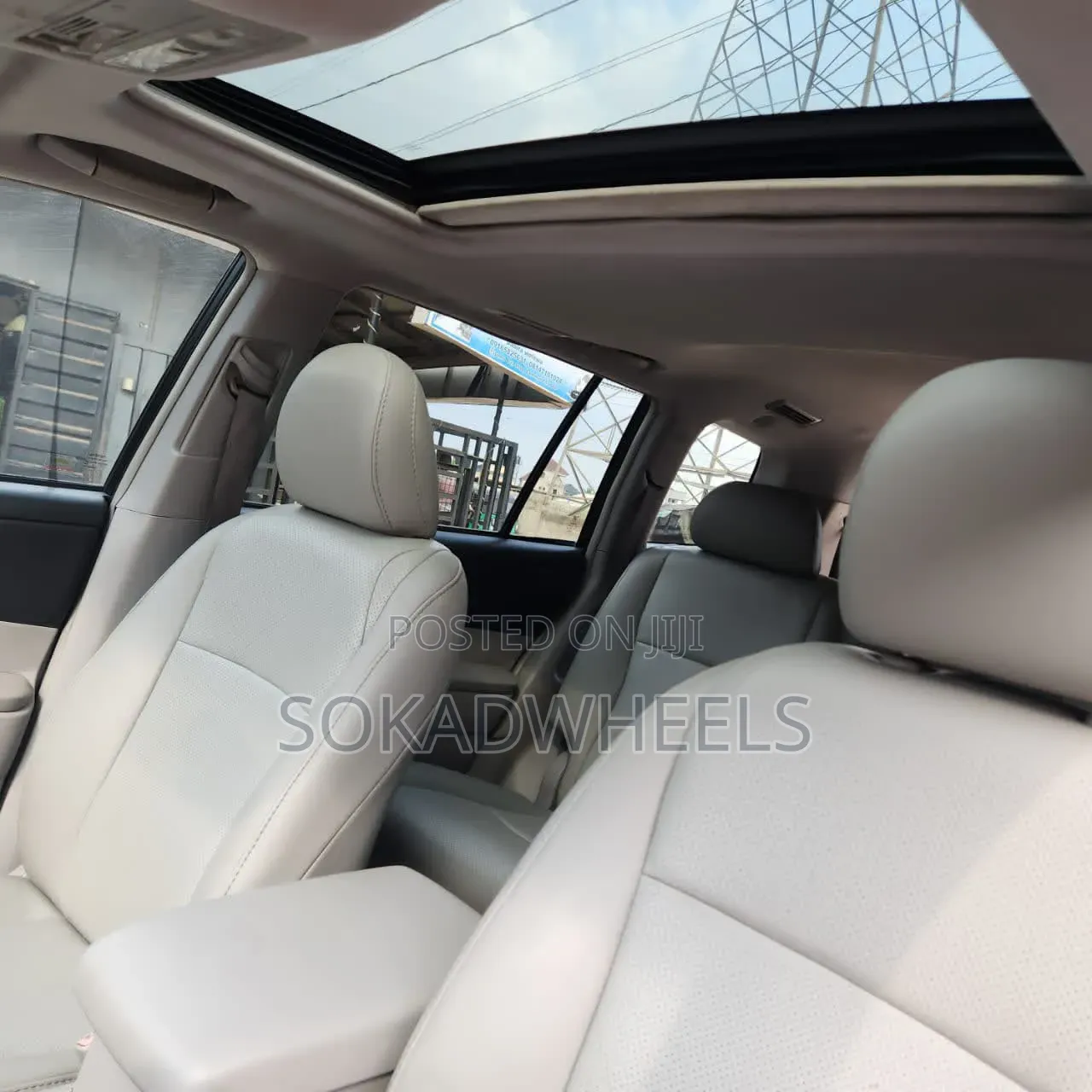 Toyota Highlander Limited 3.5l 4WD 2013 Silver