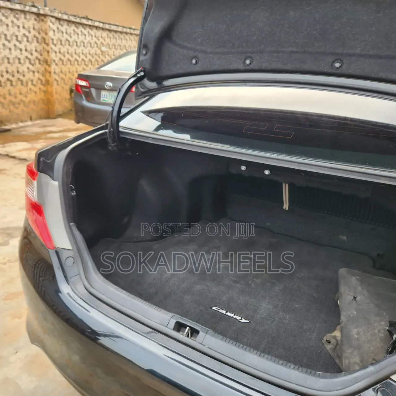 Toyota Camry LE 4dr Sedan (2.5L 4cyl 6A) 2013 Black